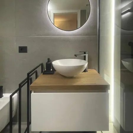 River Cross Apartment Verona